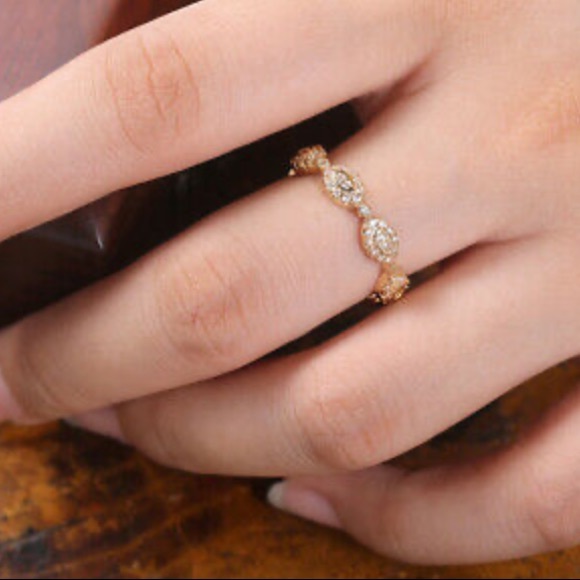 NEW Gold Plated beautiful ring - Picture 5 of 6